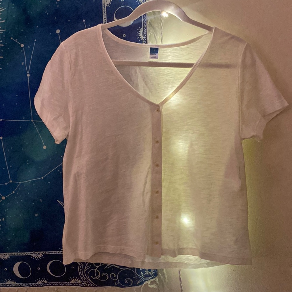 Brand New with Tags 🏷️ Old Navy Button Down Tee